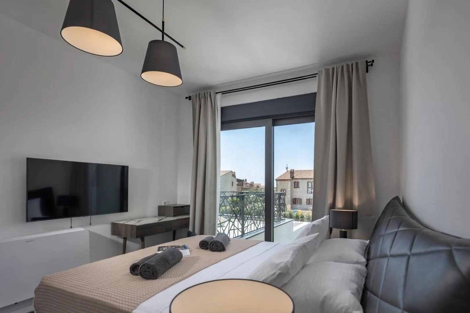 New! Luxury Villa Epic 6 - 50 M2 Heated Pool Jursici