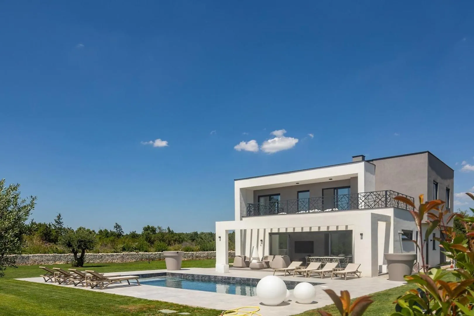 New! Luxury Villa Epic 6 - 50 M2 Heated Pool Jursici