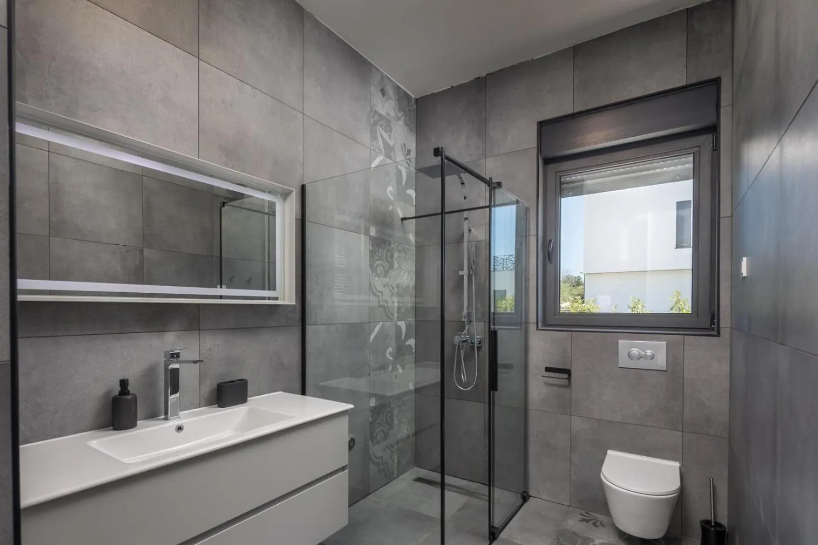 New! Luxury Villa Epic 6 - 50 M2 Heated Pool Jursici